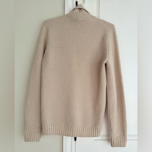 MASSIMO DUTTI beige wool turtleneck sweater (S) - Picture 2 of 8